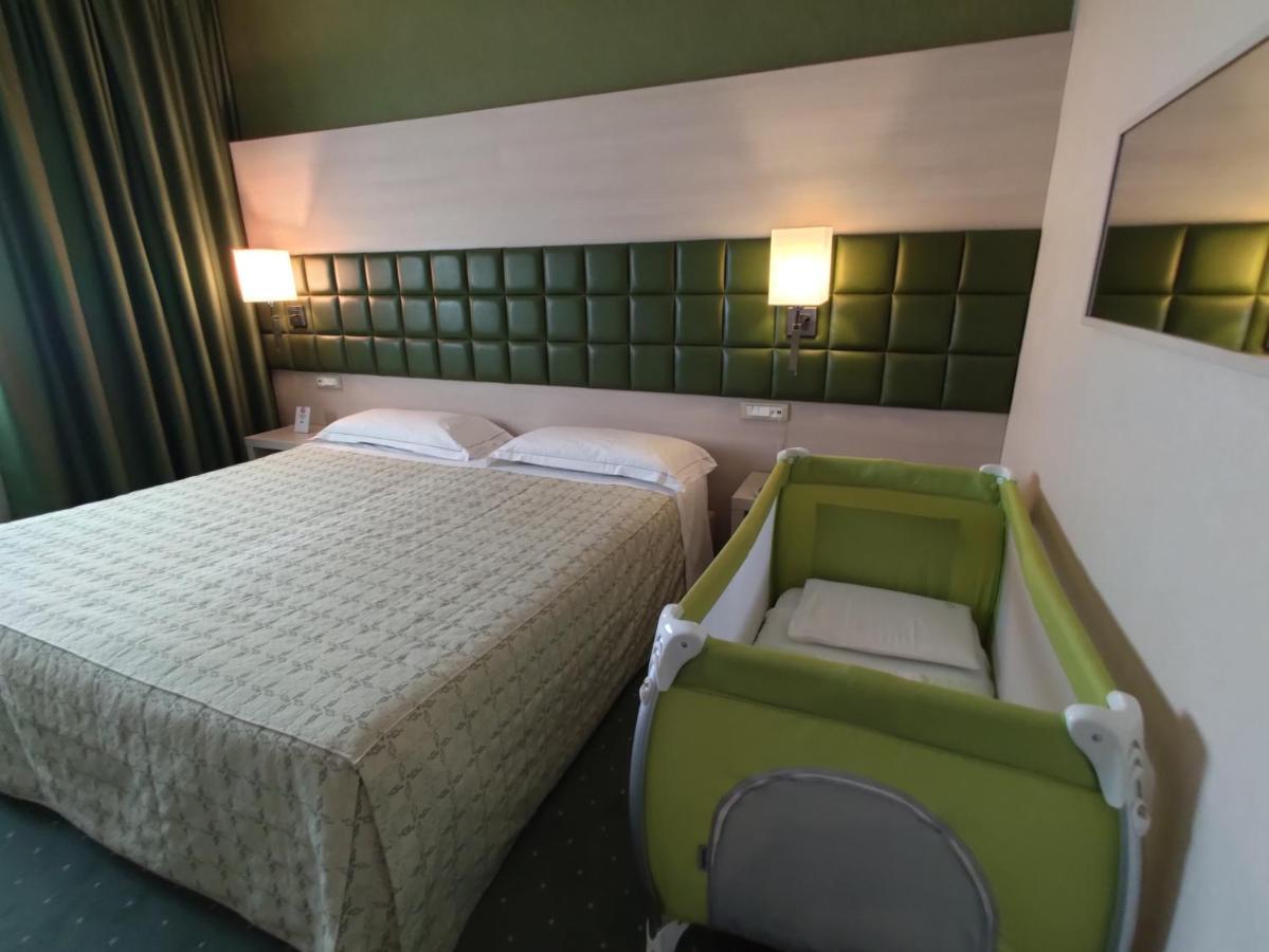 Guglielmotel Брембате Екстер'єр фото