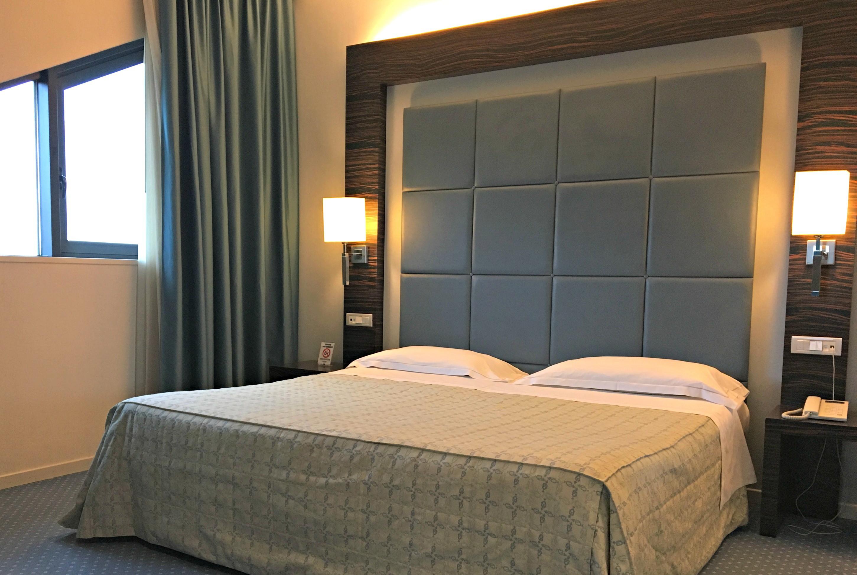 Guglielmotel Брембате Екстер'єр фото